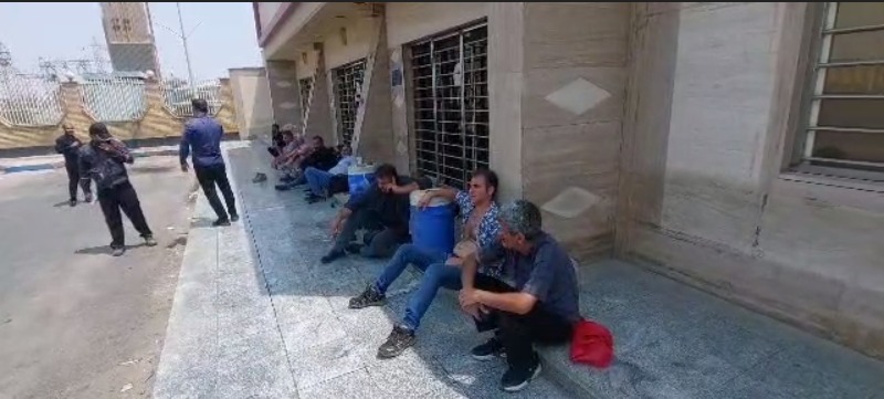 ادامه اعتصاب کارگران ارکان ثالث پتروشیمی رازی